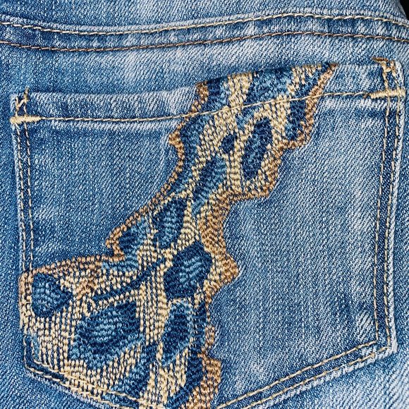 Dollhouse Blue Jean Shorts with Embroidery - Picture 7 of 8